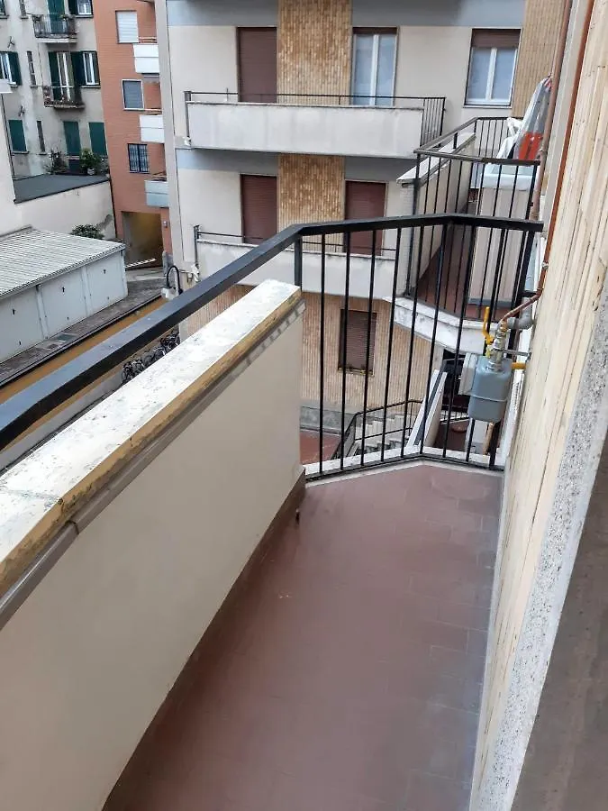 Suite Rent Milan 2 アパート