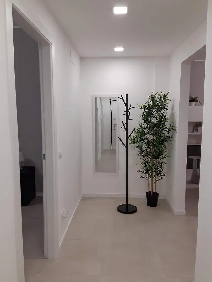 Suite Rent Milan 2 アパート
